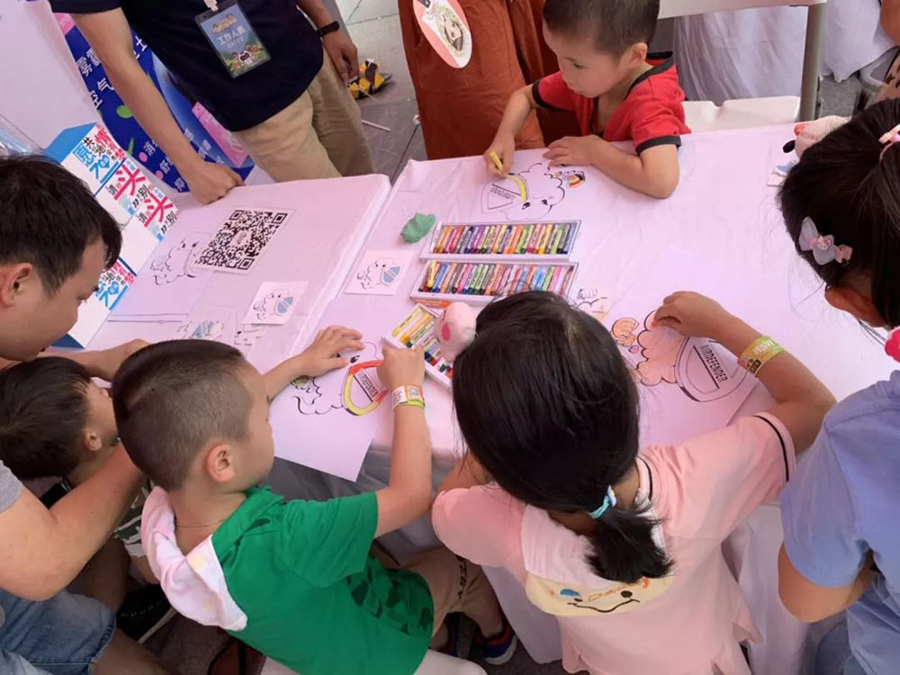 空气卫士在广州的活动，儿童涂色游戏